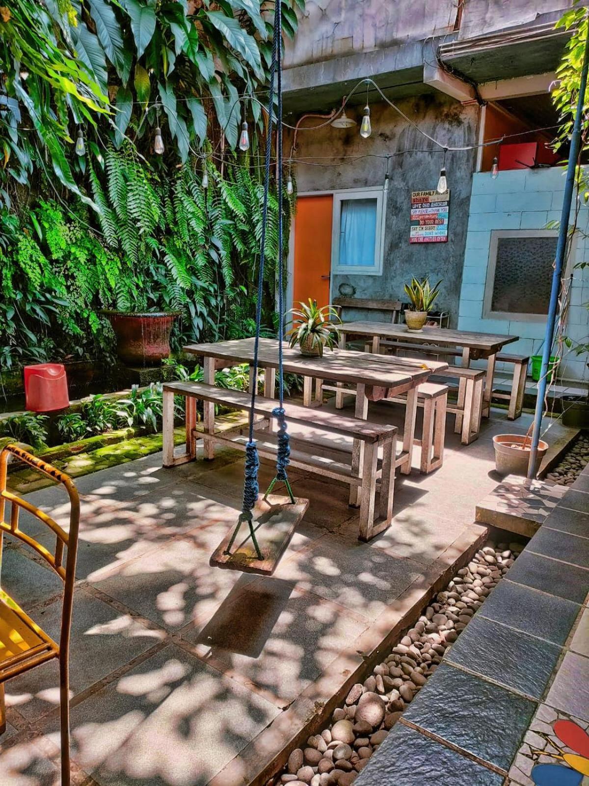 Jeng Tini Guest House Bogor Exterior foto